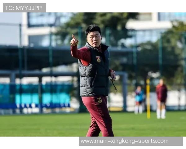 U16女足精英训练营深圳开营马晓旭娄佳惠加盟教练团队助力年轻球员成长