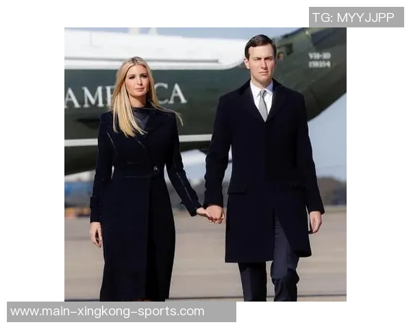 兰德尔娇妻现身主场为老公助威身材保持完美紫色大衣引人注目